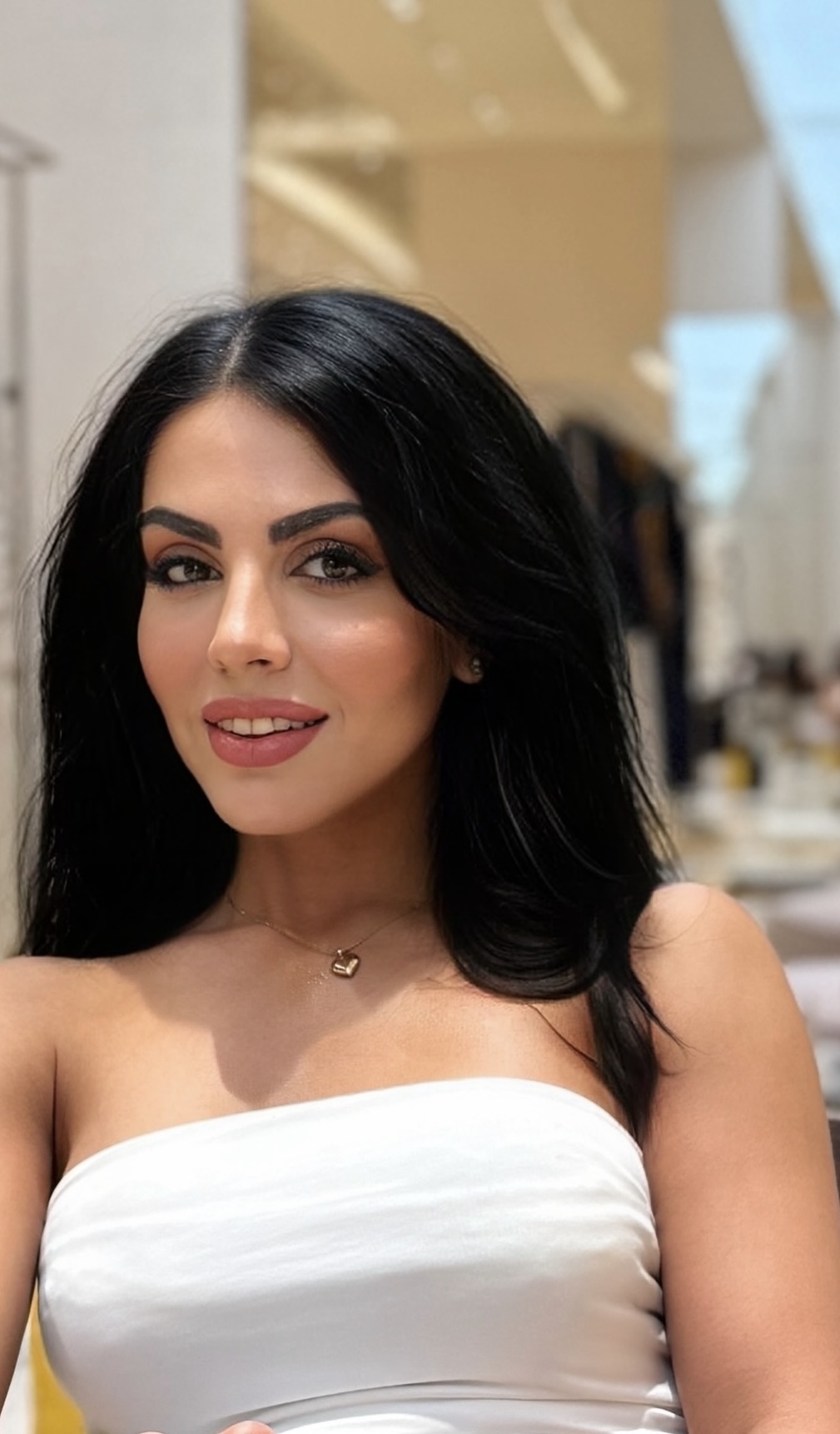 Parnian — Luxury Real Estate Advisor Dubai